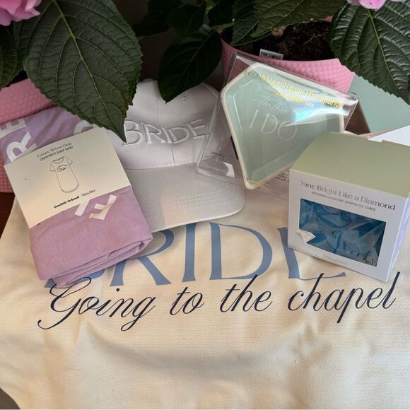 Miss to Mrs bride bundle NWT - Picture 2 of 8